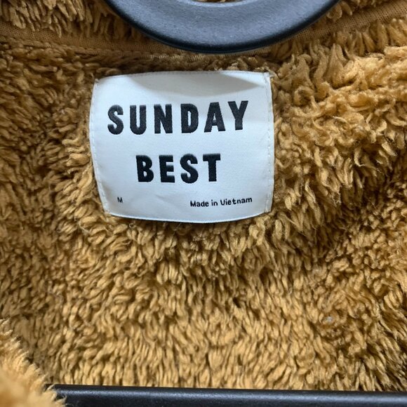 Aritiza Sundays Best Fuzzy Zip up - Picture 2 of 2